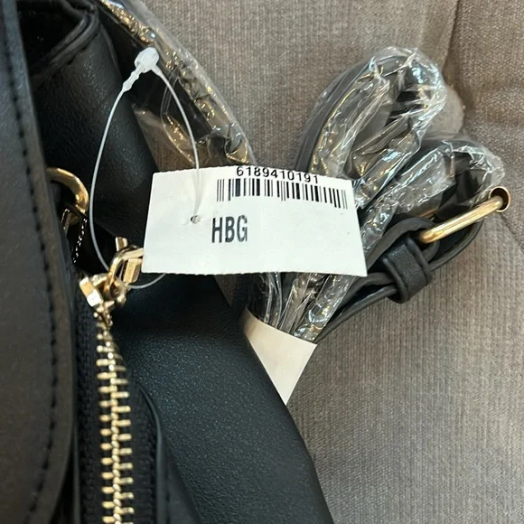 Backpack - Picture 3 of 5